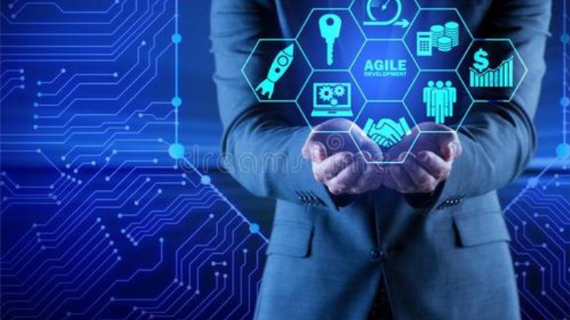 成都软件定制开发：揭秘定制化软件的选型与实施要点